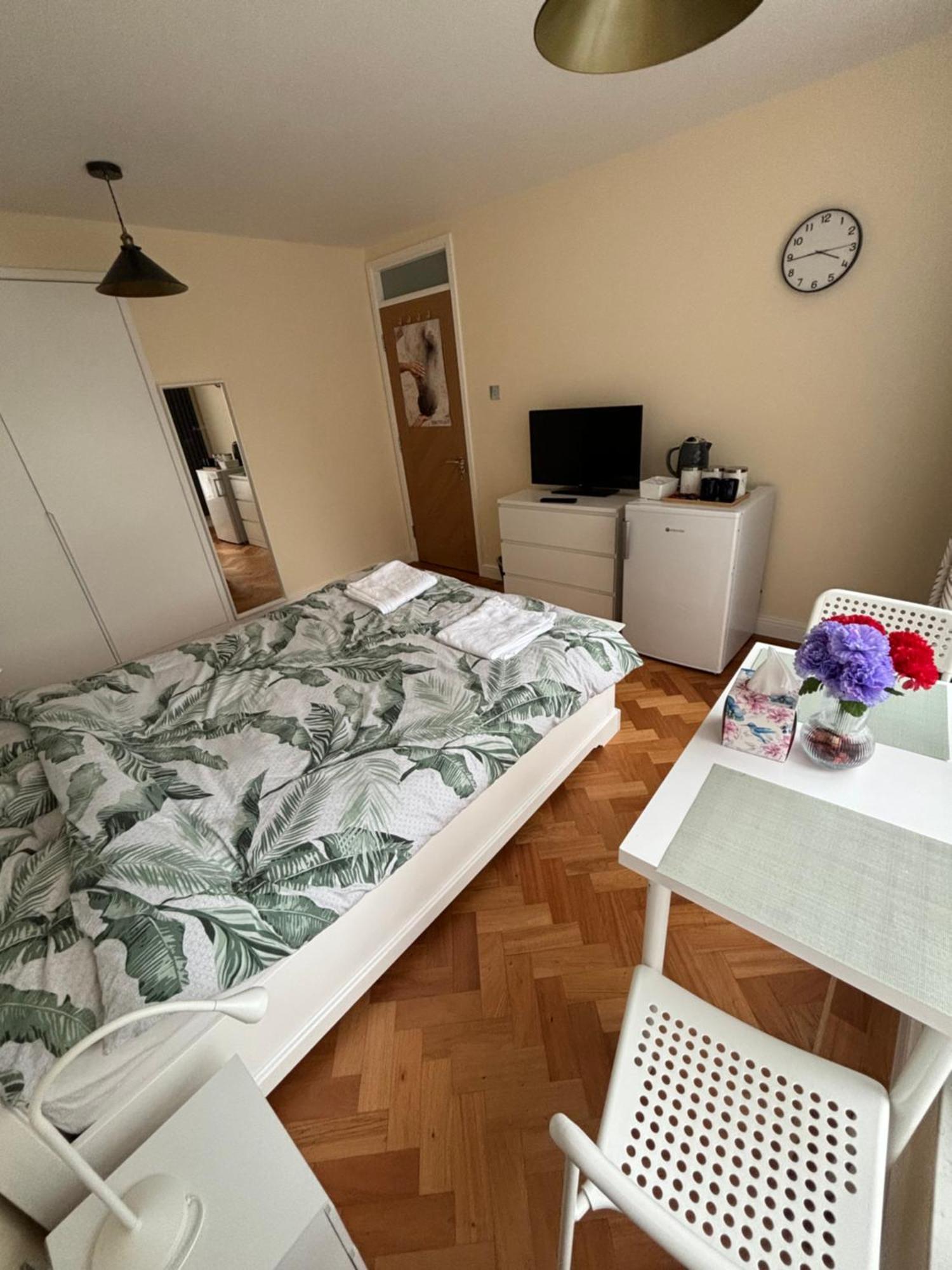 Wembley Stadium Large Double Room Londres Extérieur photo